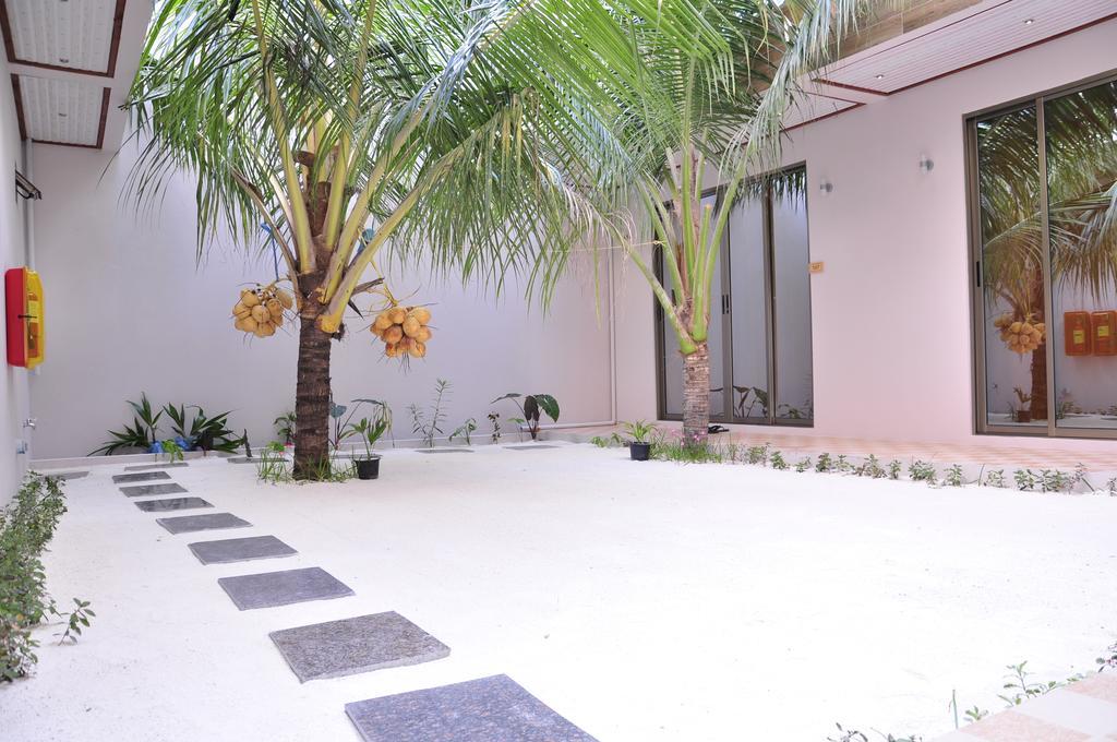 White Sand Lodge Maafushi Exterior photo
