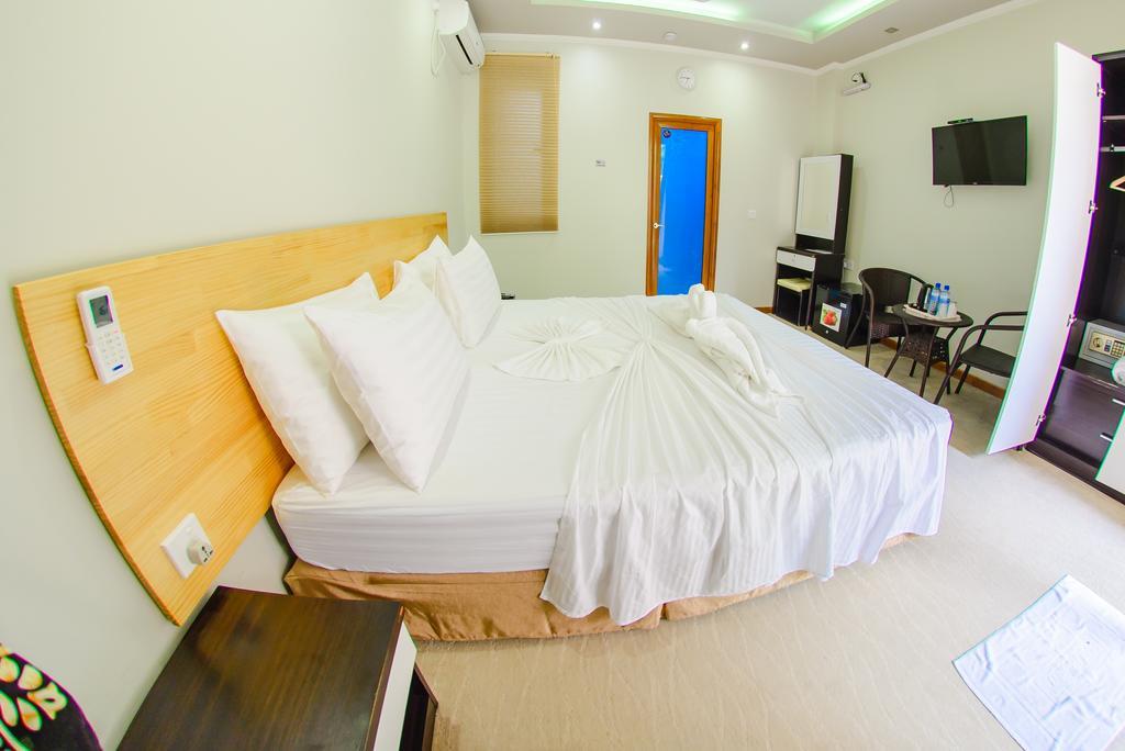 White Sand Lodge Maafushi Exterior photo
